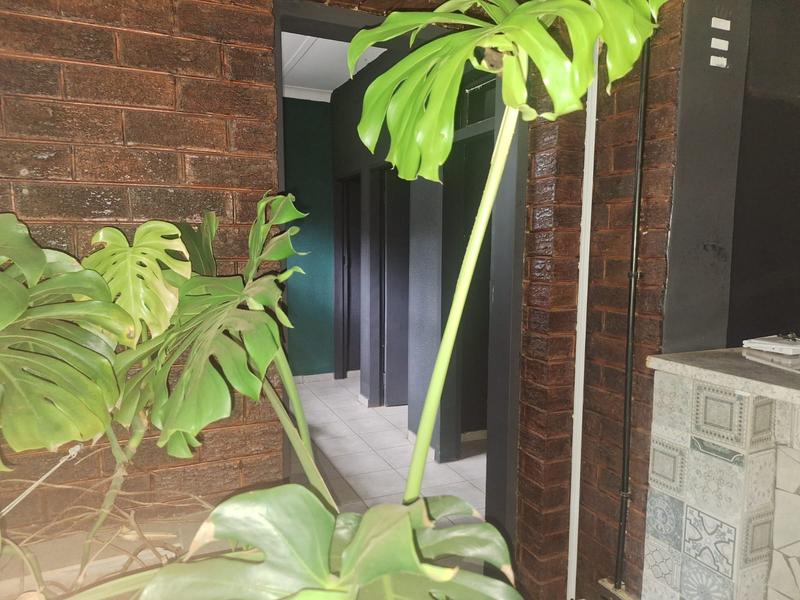 6 Bedroom Property for Sale in Stilfontein North West